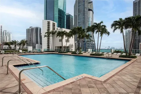31 SE 5th Street Miami FL 33131