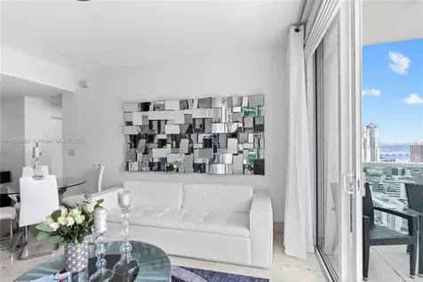 31 SE 5th Street Miami FL 33131