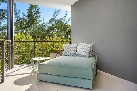 Miami Beach FL 33140