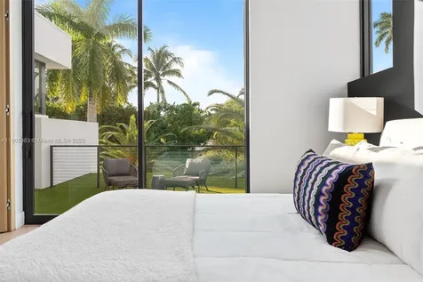 Miami Beach FL 33140