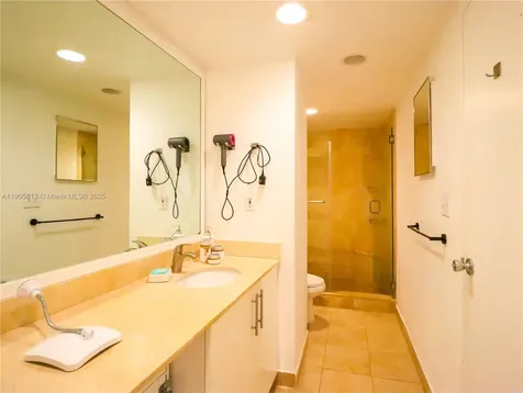 4001 S Ocean Drive Hollywood FL 33019