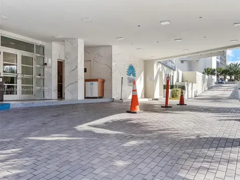 4001 S Ocean Drive Hollywood FL 33019