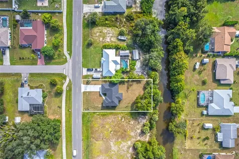 407 Harbor Boulevard Port Charlotte FL 33954