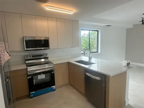 5423 NE Miami Court Miami FL 33137