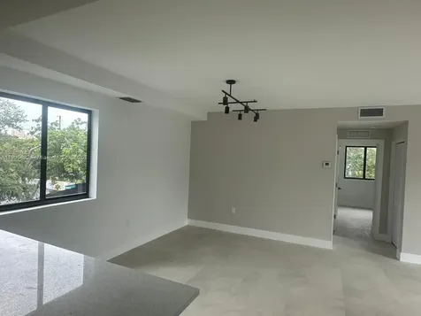 5423 NE Miami Court Miami FL 33137