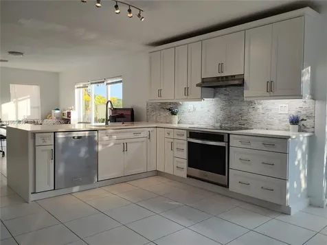 7515 SW 164th Court Miami FL 33193