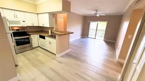 101 SW 117th Avenue Pembroke Pines FL 33025
