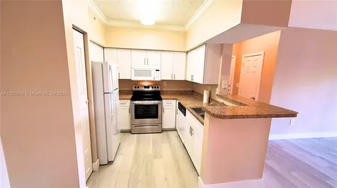 101 SW 117th Avenue Pembroke Pines FL 33025