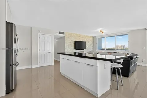 7135 Collins Avenue Miami Beach FL 33141