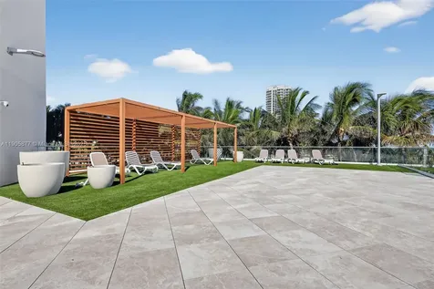 7135 Collins Avenue Miami Beach FL 33141