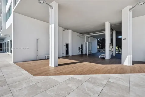 7135 Collins Avenue Miami Beach FL 33141