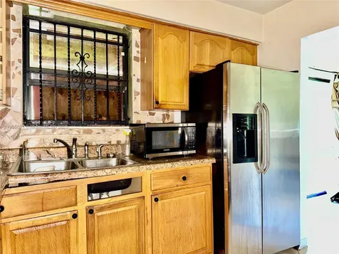 51 NW 161st Street Miami FL 33169