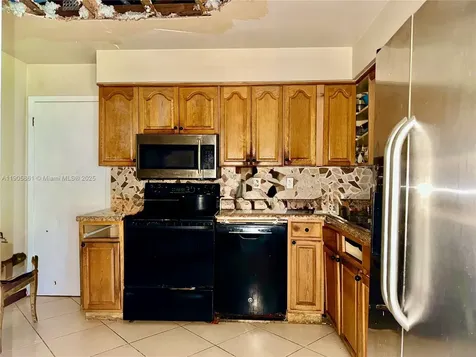 51 NW 161st Street Miami FL 33169