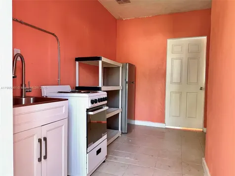 51 NW 161st Street Miami FL 33169