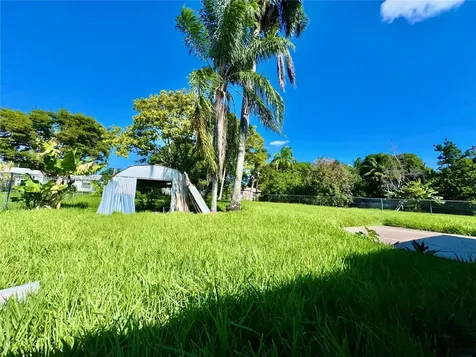 51 NW 161st Street Miami FL 33169