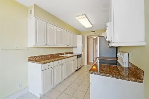 3598 Yacht Club Drive Aventura FL 33180