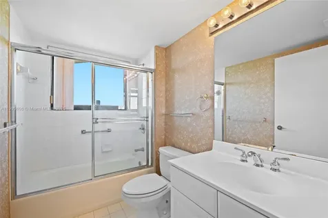 3598 Yacht Club Drive Aventura FL 33180