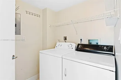 3598 Yacht Club Drive Aventura FL 33180