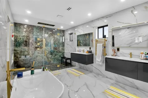 2720 SW 130th Avenue Miami FL 33175