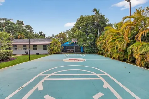 2720 SW 130th Avenue Miami FL 33175