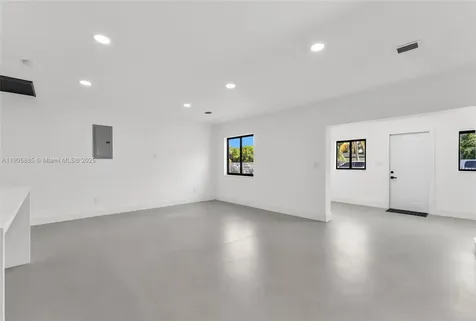 889 NW 102nd Street Miami FL 33150