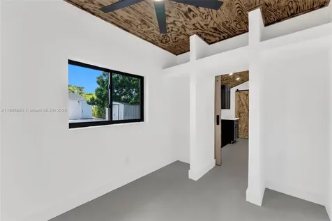 889 NW 102nd Street Miami FL 33150