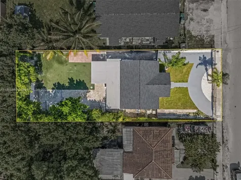 889 NW 102nd Street Miami FL 33150