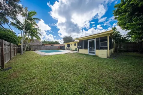 6515 SW 26th Street Miramar FL 33023