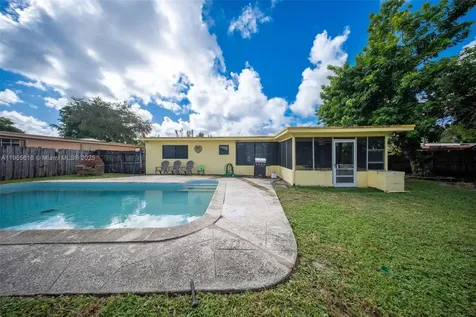 6515 SW 26th Street Miramar FL 33023