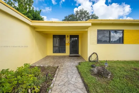 6515 SW 26th Street Miramar FL 33023