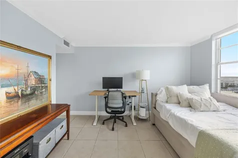 2851 NE 183rd Street Aventura FL 33160