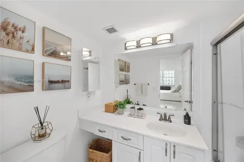2851 NE 183rd Street Aventura FL 33160