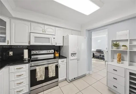 2851 NE 183rd Street Aventura FL 33160