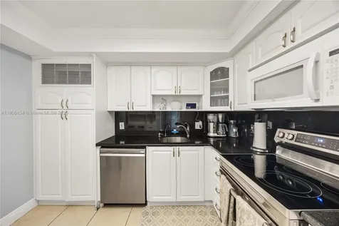 2851 NE 183rd Street Aventura FL 33160