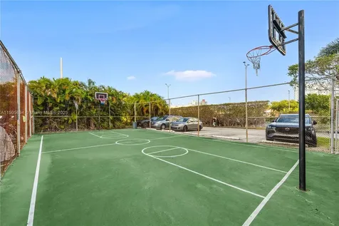 2851 NE 183rd Street Aventura FL 33160