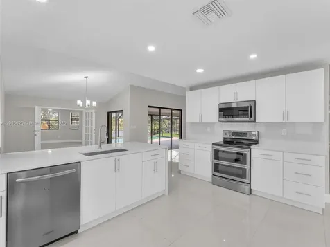 7431 NW 39th Street Lauderhill FL 33319