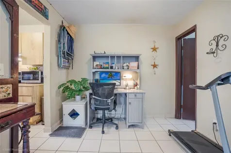 1734 N 16th Court Hollywood FL 33020