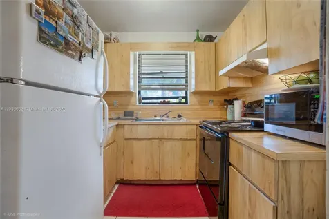 1734 N 16th Court Hollywood FL 33020