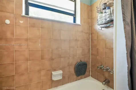 1734 N 16th Court Hollywood FL 33020