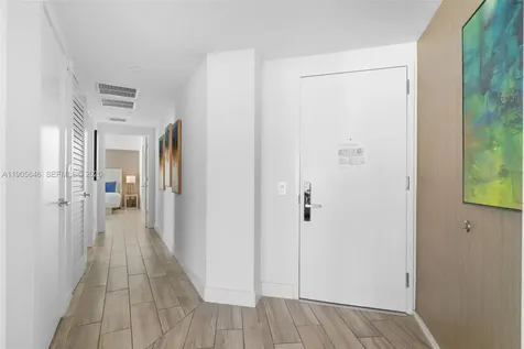 4111 S Ocean Drive Hollywood FL 33019
