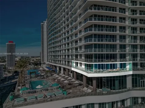 4111 S Ocean Drive Hollywood FL 33019