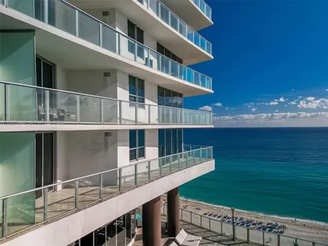 4111 S Ocean Drive Hollywood FL 33019