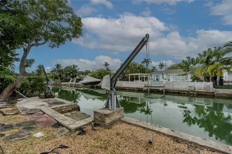 7830 Hawthorne Avenue Miami Beach FL 33141