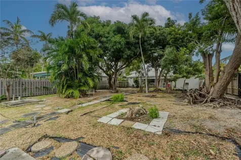 7830 Hawthorne Avenue Miami Beach FL 33141