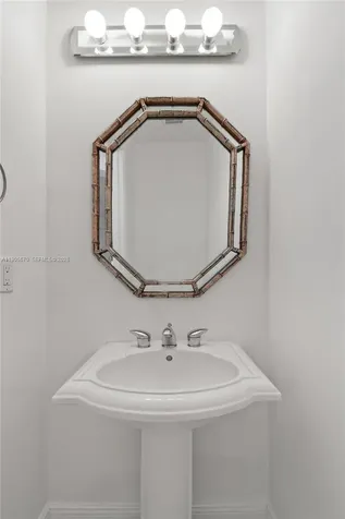 475 Ocean Ridge Way Juno Beach FL 33408