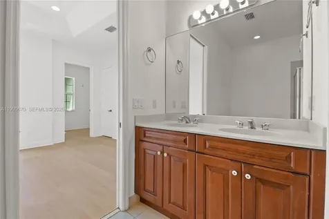 475 Ocean Ridge Way Juno Beach FL 33408