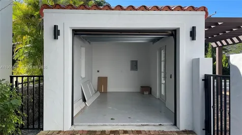 4100 Monserrate Street Coral Gables FL 33146