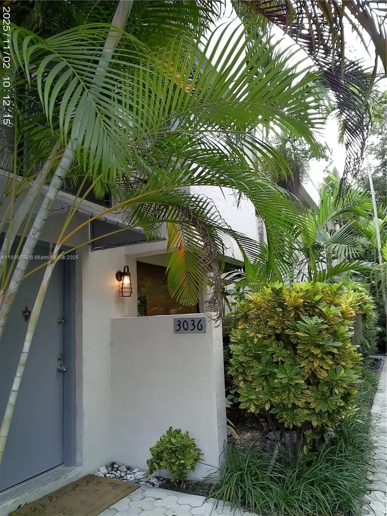 3036 SW 27th Avenue Miami FL 33133