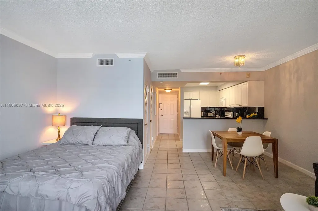 2501 S Ocean Drive Hollywood FL 33019