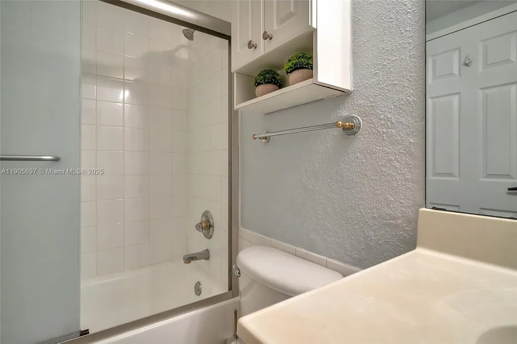 2501 S Ocean Drive Hollywood FL 33019